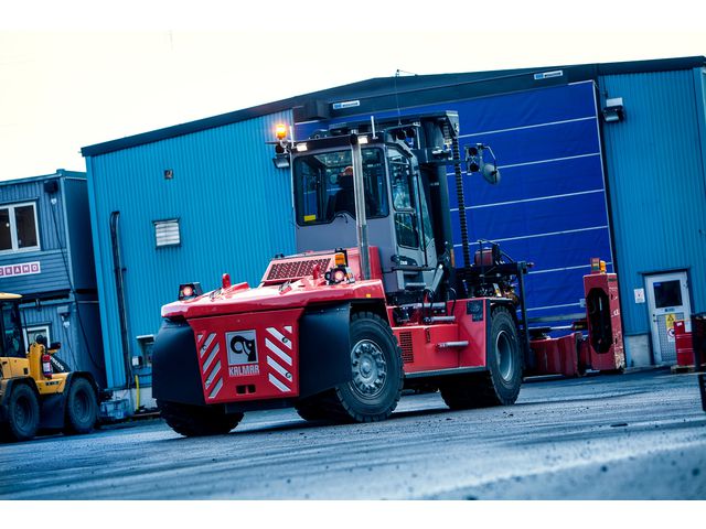 KALMAR FORKLIFT TRUCKS 18-52 TON