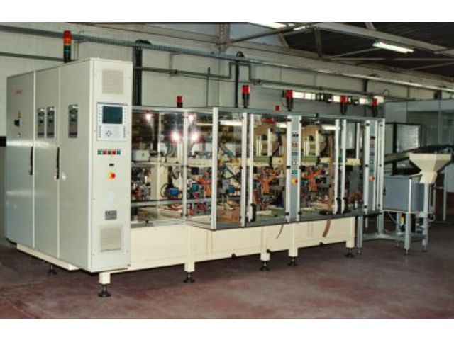 Automatic resistance welding line